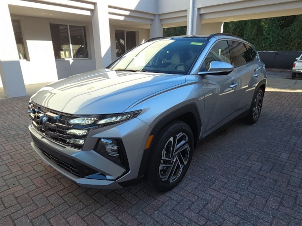 New 2026 Hyundai Tucson Limited FWD SUV