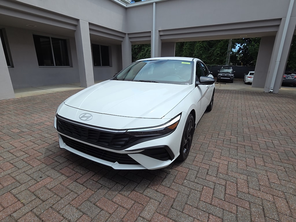 Used 2026 Hyundai Elantra SEL Sport Sedan