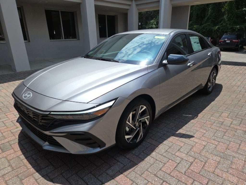 New 2025 Hyundai Elantra SEL Sport Sedan
