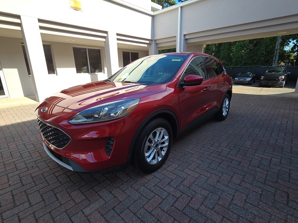 Used 2020 Ford Escape SE SUV