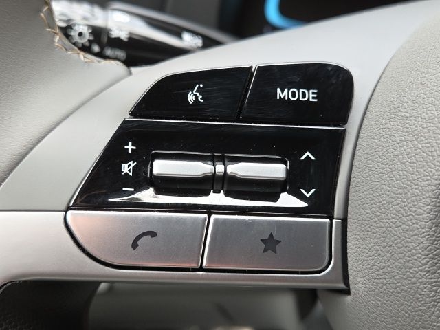 2025 Hyundai Elantra SEL - Photo 34