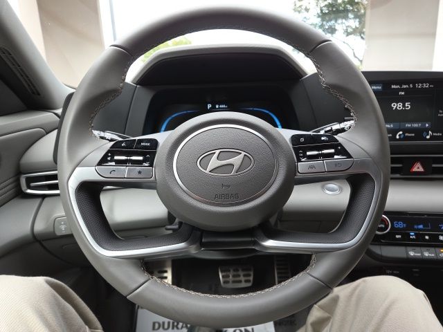 2025 Hyundai Elantra SEL - Photo 30