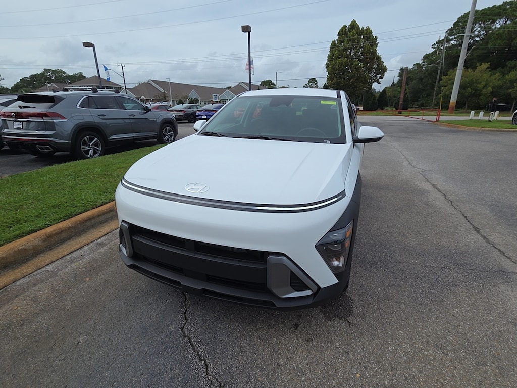 New 2027 Hyundai Kona SE SUV