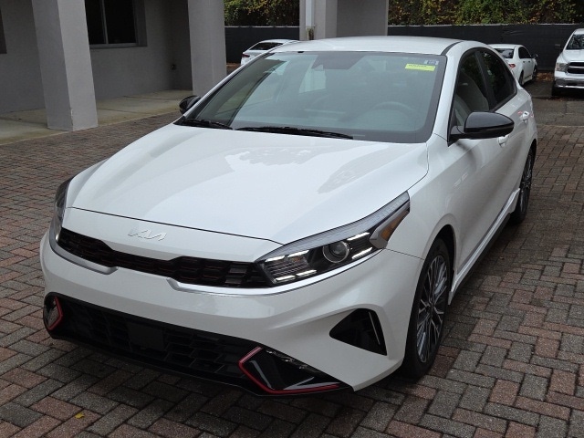 2023 Kia Forte GT-Line's photo