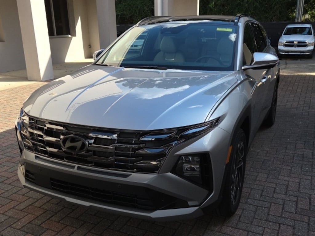 New 2026 Hyundai Tucson Limited FWD SUV