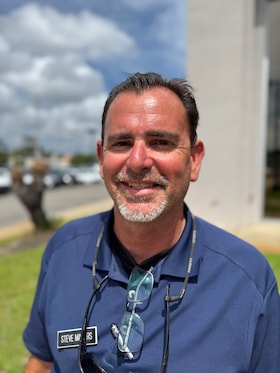 Staff member Steve Majors from f61abff053b8