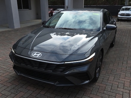 2025 Hyundai Elantra SEL Sport Sedan