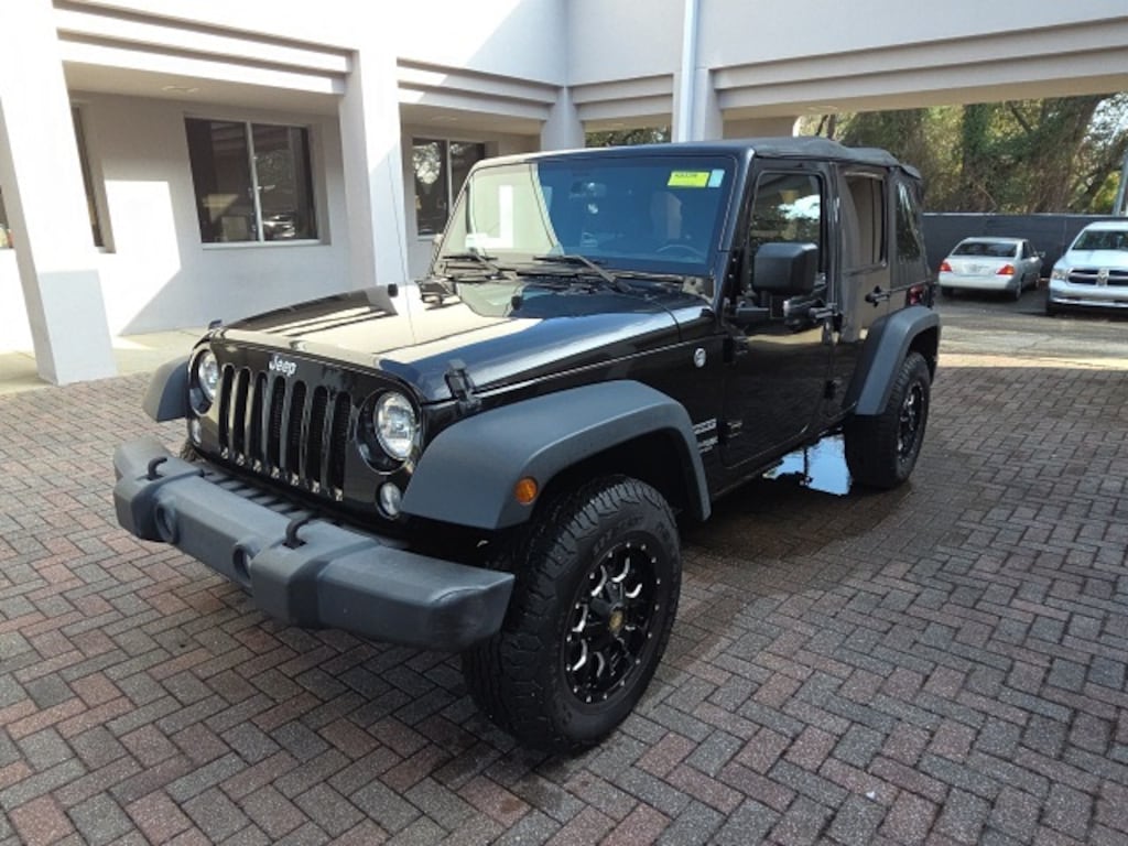 Used 2018 Jeep Wrangler JK Unlimited Sport 4x4 SUV