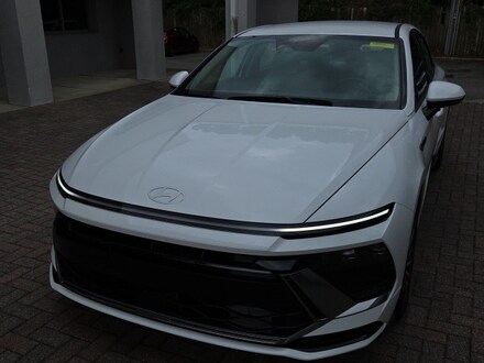 2025 Hyundai Sonata Hybrid SEL Sedan