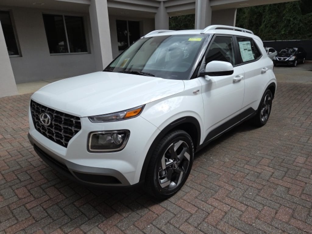 New 2026 Hyundai Venue SEL SUV