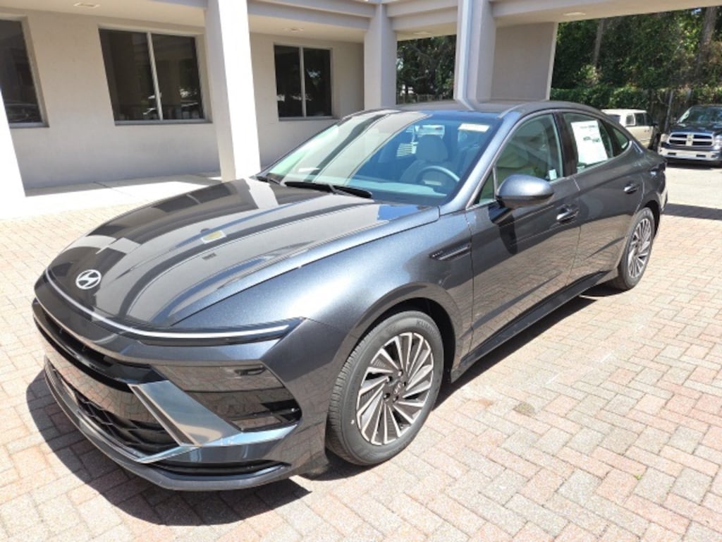 Certified 2025 Hyundai Sonata Hybrid SEL Sedan