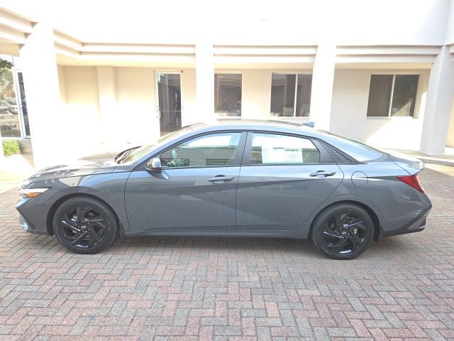 2026 Hyundai Elantra SEL Sport - Photo 10