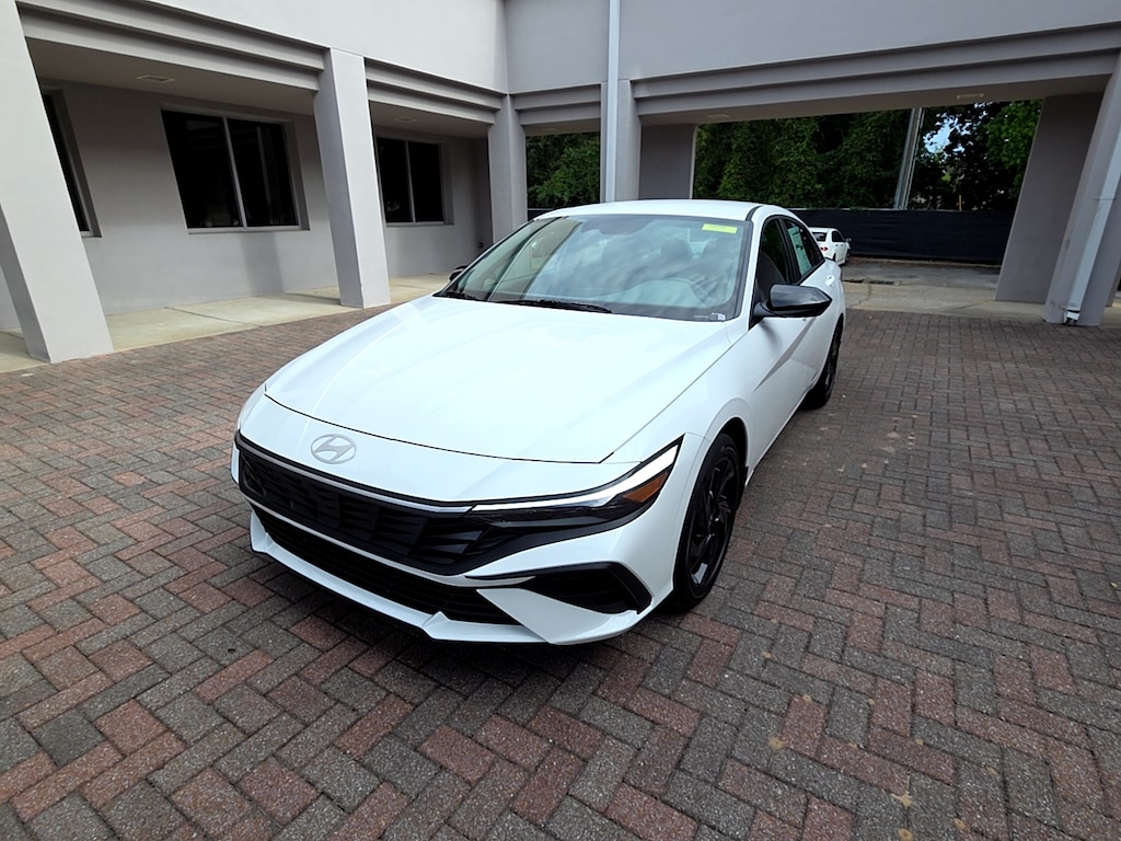 New 2026 Hyundai Elantra SEL Sport Sedan