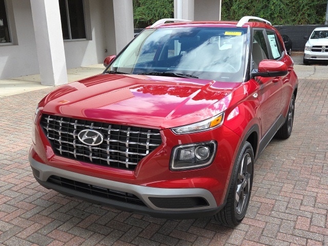 2026 Hyundai Venue SEL's photo