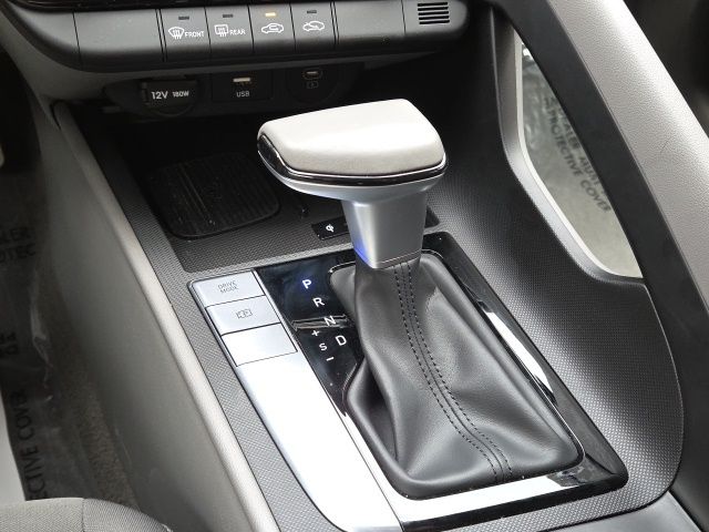 2025 Hyundai Elantra SEL - Photo 29