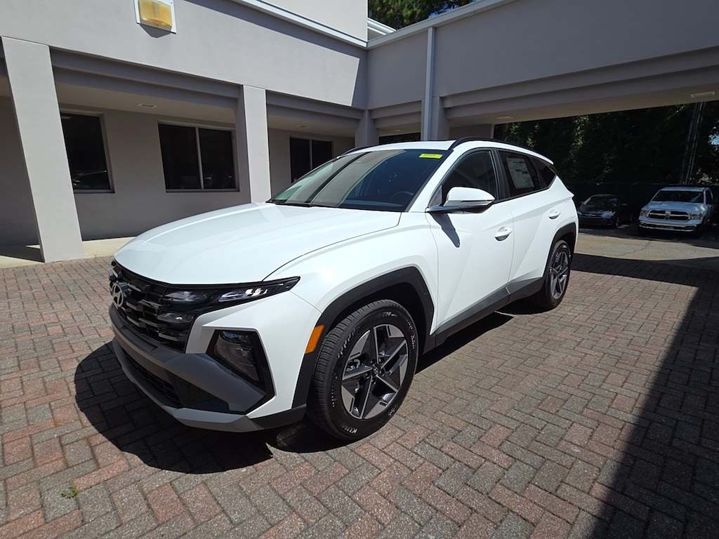 New 2026 Hyundai Tucson SEL Premium FWD SUV