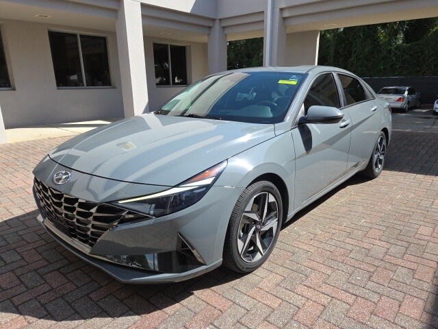 2021 Hyundai Elantra Limited photo 2