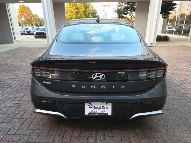 2026 Hyundai Sonata SEL - Photo 7