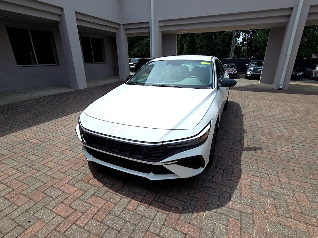 New 2026 Hyundai Elantra SEL Sport Sedan