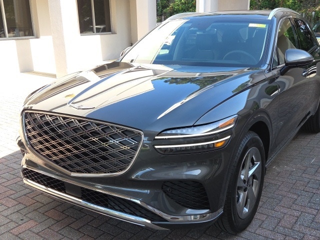 2026 GENESIS GV70 Select's photo