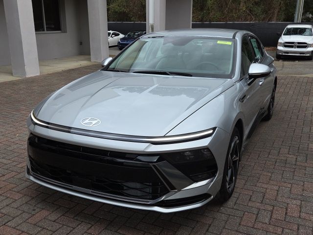2026 Hyundai Sonata SEL AWD's photo