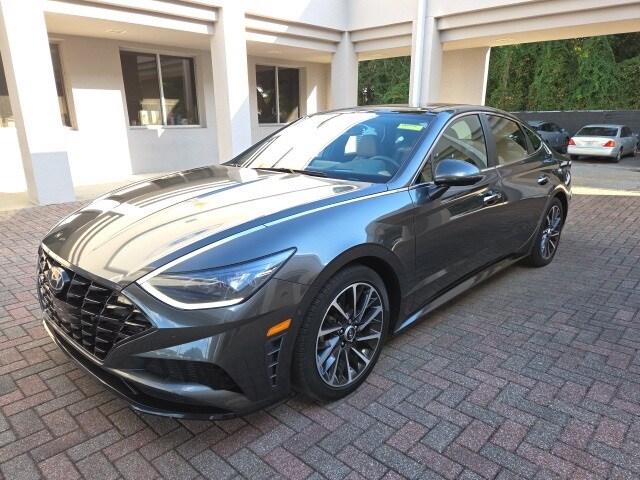 2023 Hyundai Sonata Limited photo 2