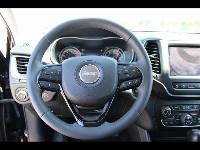 2023 Jeep Cherokee Altitude Lux - Photo 18