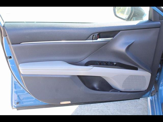 2023 Toyota Camry XSE - Photo 8