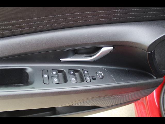 2023 Hyundai Elantra SEL - Photo 9
