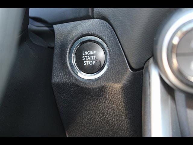 2024 Toyota RAV4 XLE - Photo 21