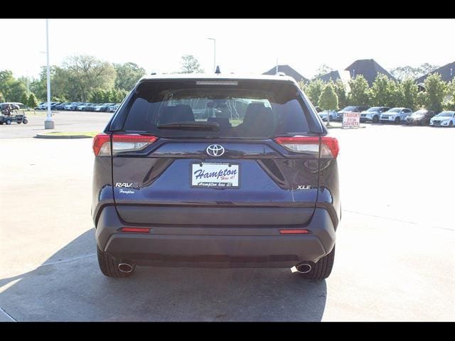 2024 Toyota RAV4 XLE - Photo 7