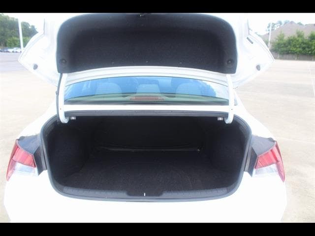 2023 Hyundai Elantra SEL - Photo 8