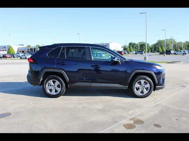 2024 Toyota RAV4 XLE - Photo 5