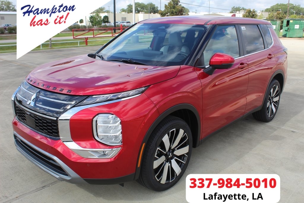 2025 Mitsubishi Outlander SE's photo