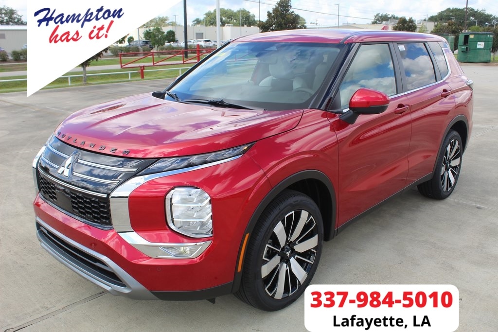 2025 Mitsubishi Outlander SE's photo