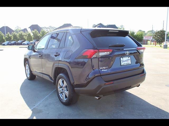 2024 Toyota RAV4 XLE - Photo 9