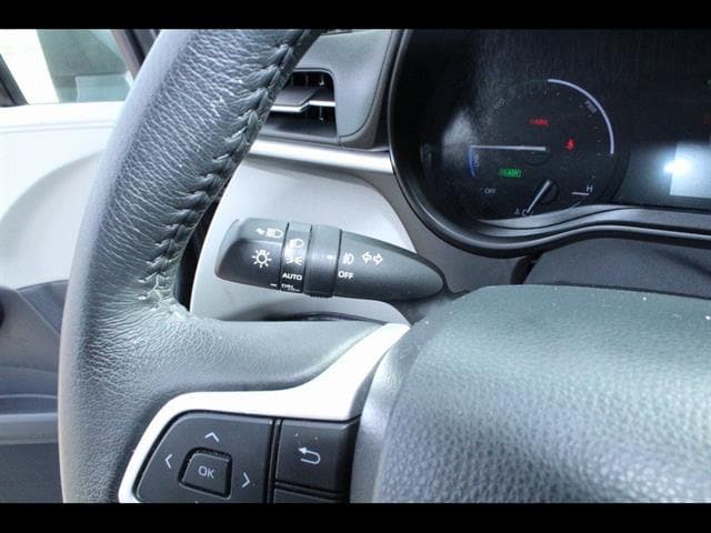 2023 Toyota Sienna XLE - Photo 17