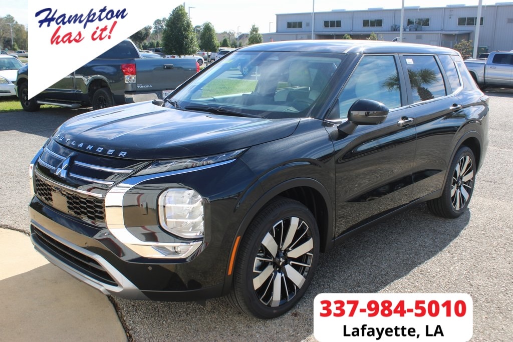 2026 Mitsubishi Outlander SE's photo