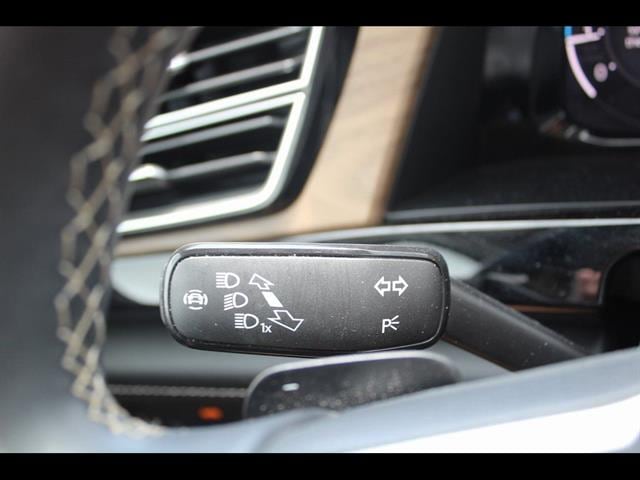 2024 Volkswagen Atlas SE w/Tech - Photo 11