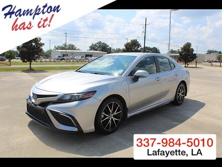 2023 Toyota Camry SE Sedan