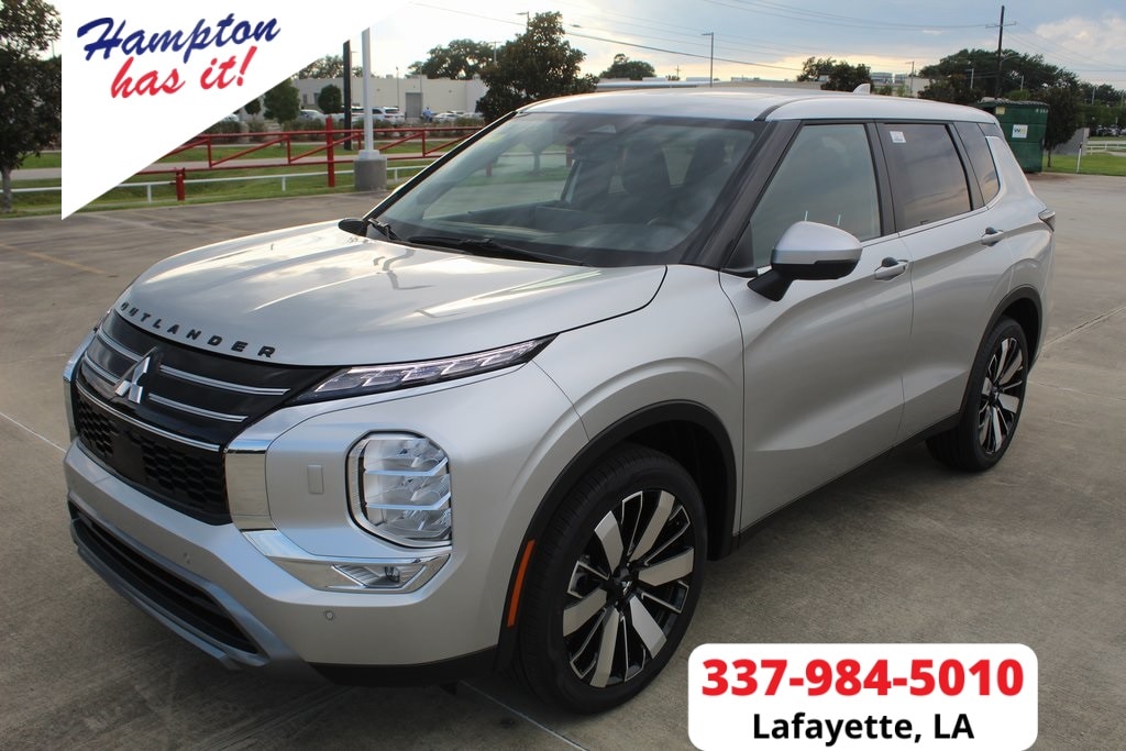 2025 Mitsubishi Outlander SE's photo