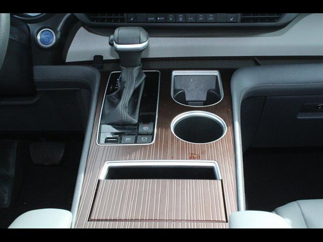 2023 Toyota Sienna XLE - Photo 24
