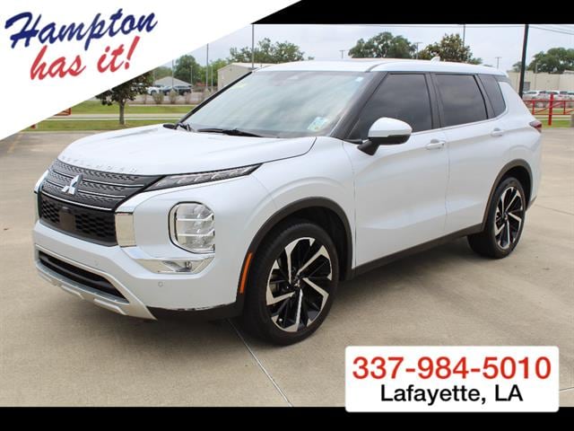 2024 Mitsubishi Outlander SE 2WD's photo