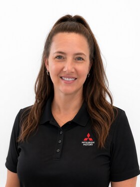 Staff member Ashley Gary from ID_039244