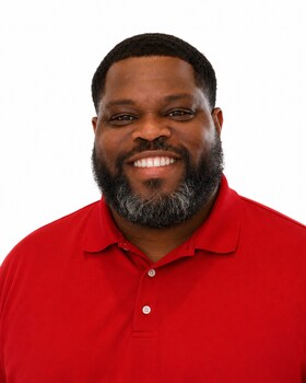 Staff member Donnie Davis from ID_43adda