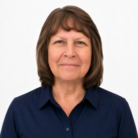Staff member Aline Menard from ID_c34a21
