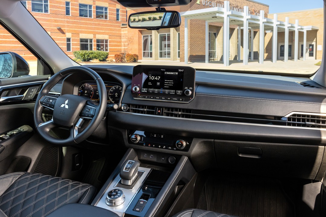 2025 Mitsubishi Outlander
