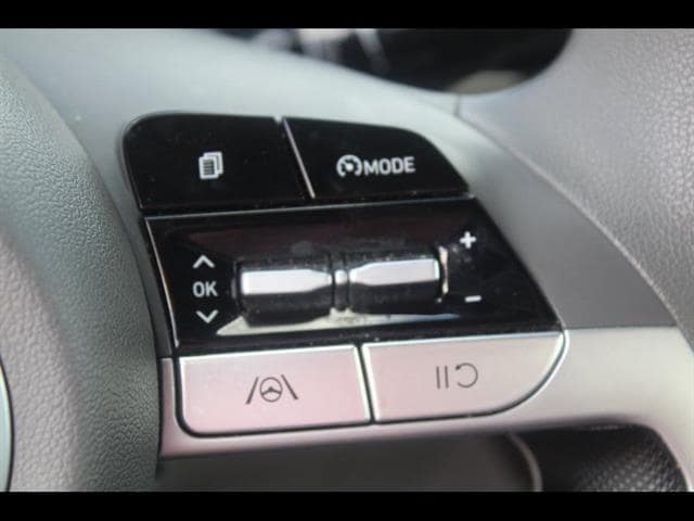 2023 Hyundai Elantra SEL - Photo 18