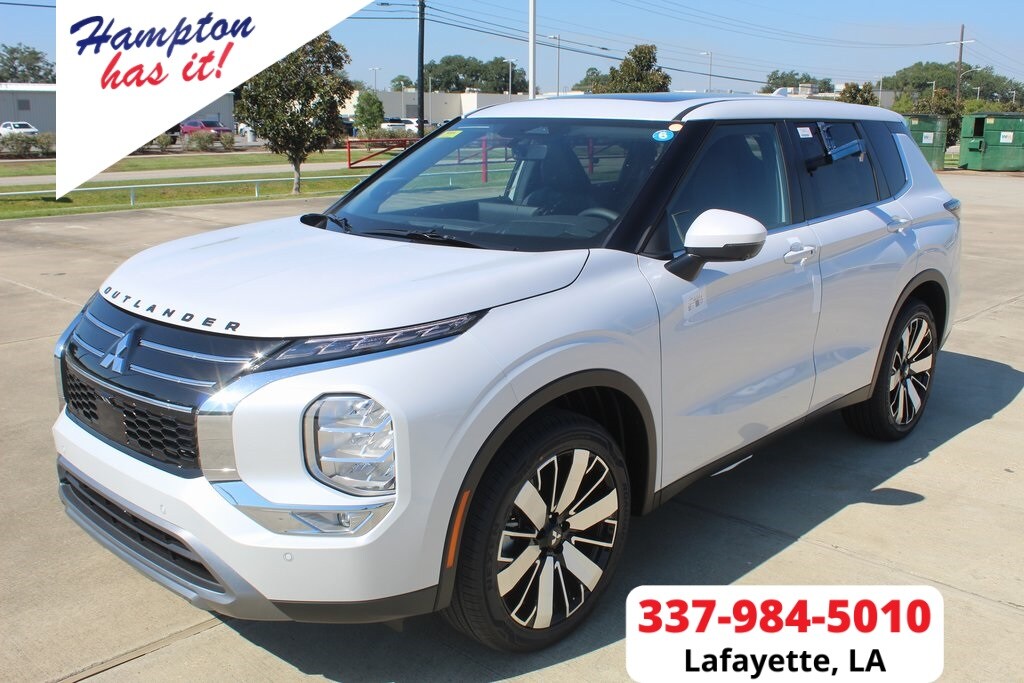 2025 Mitsubishi Outlander SE's photo