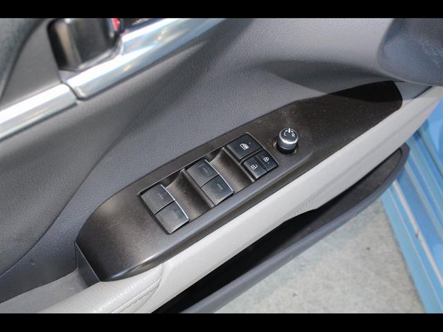 2023 Toyota Camry XSE - Photo 9